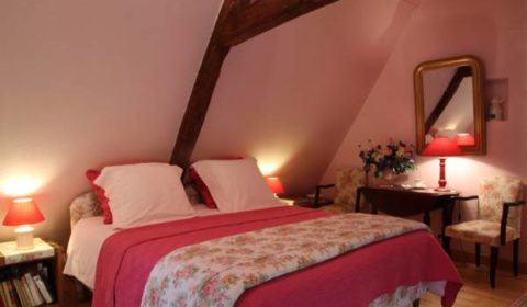 Lit -Chambre fuchsia
